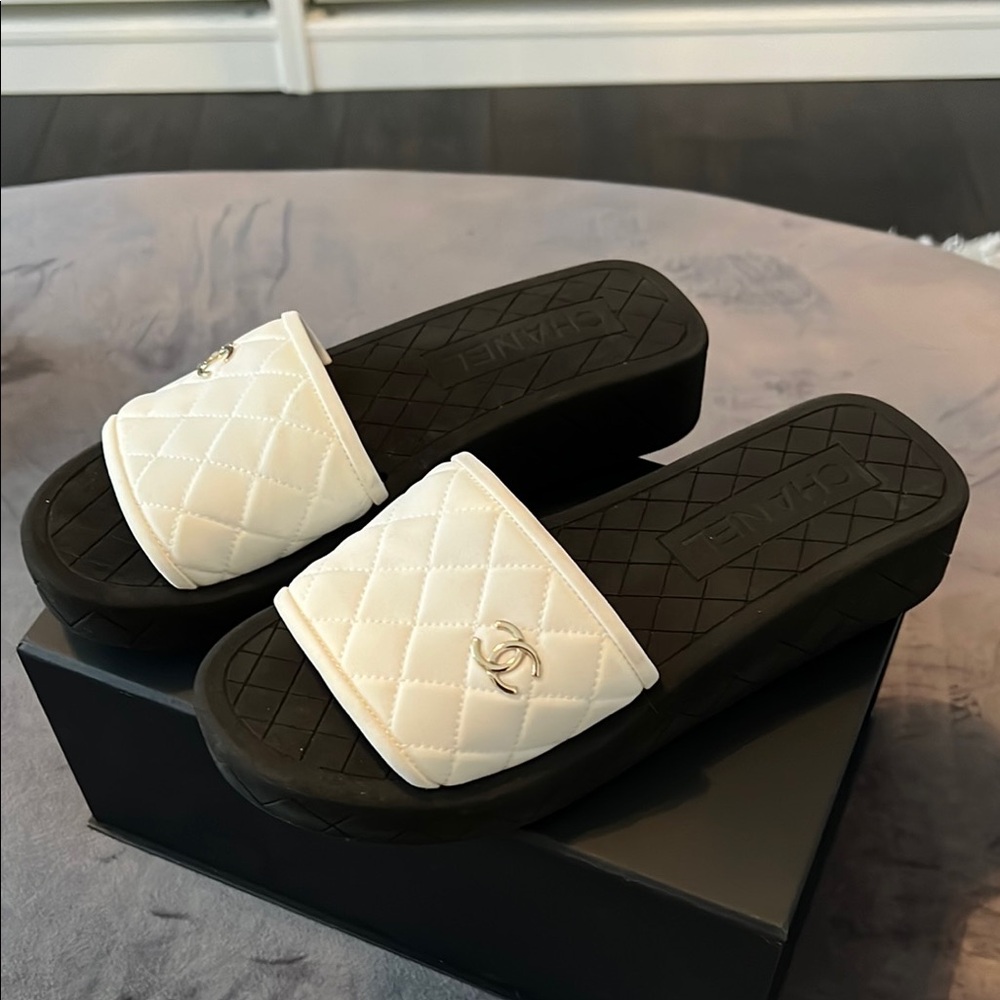 Chanel Women's White Slide Sandals